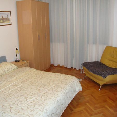 Centre Point Apartment Подгориця Номер фото